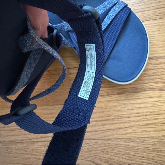 Merrell women’s navy sandals size 8 - Picture 6 of 8